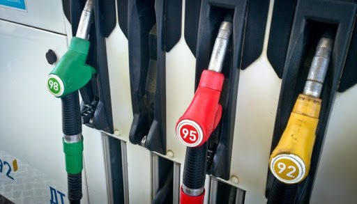 Цены на бензин в мире за год выросли в три раза