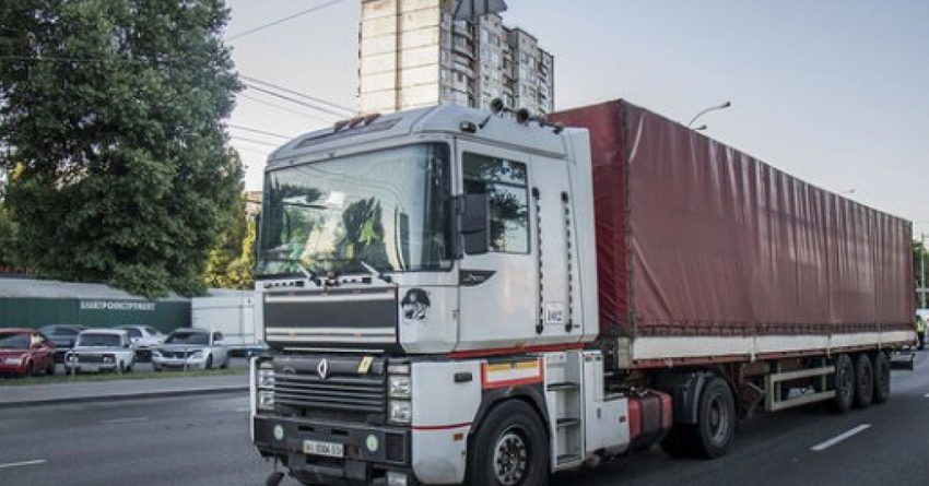 Депутаты предлагают запретить перевозки тяжелых грузов в столице