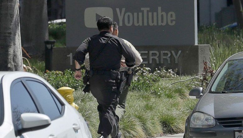 В ходе стрельбы в офисе YouTube пострадали три человека