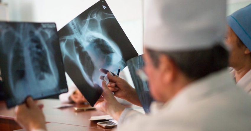 За лечение туберкулеза медики получили более 33 млн сомов