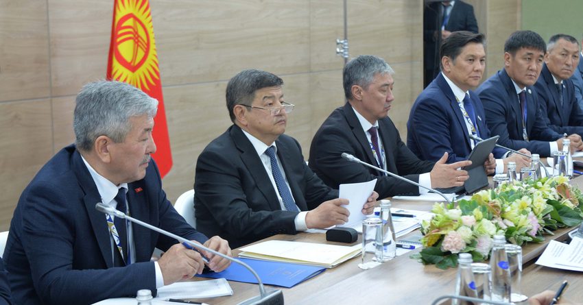Глава кабмина принял участие в заседании Евразийского межправсовета