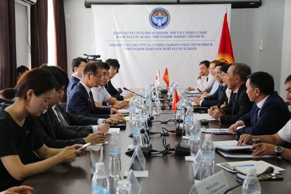 Кыргызстан просит Корею увеличить квоту на трудоустройство кыргызстанцев