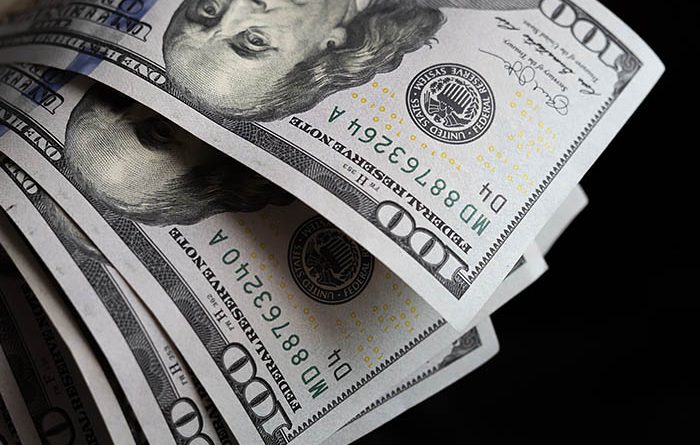 Банки Кыргызстана купили на торгах валюты на $16.1 млн
