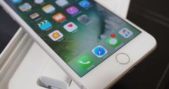 Apple хочет нарастить производство iPhone на 10%