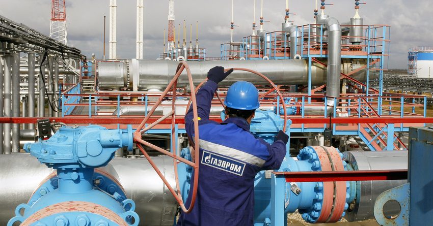 Доходы Газпрома от экспорта газа сокращаются на фоне роста объема поставок