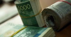 Расходы бюджета на погашение госдолга приближаются к 20 млрд сомов