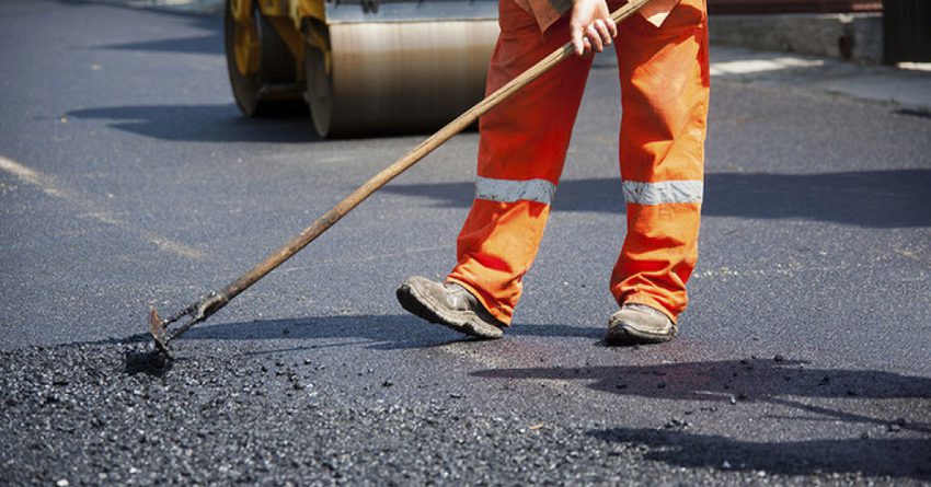 В Джалал-Абадской области начали ремонт дорог в рамках проекта развития