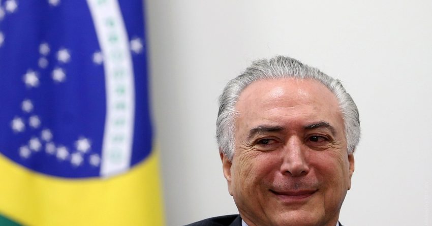 Президенту Бразилии грозит импичмент из-за компрометирующей записи