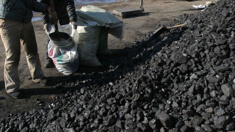 В Кыргызстане введут госрегулирование цен на уголь