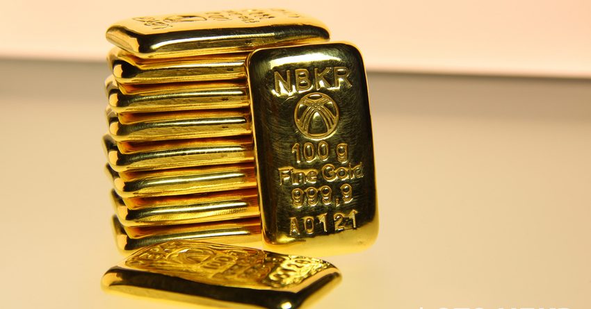 За сутки цена на граммовые золотые слитки Нацбанка КР повысилась на 4 сома
