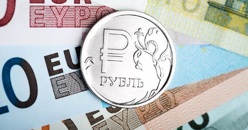 Доллар и евро опять растут к рублю. Курсы Центробанка