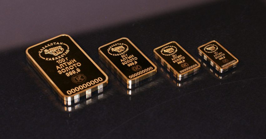В августе Казахстан продал более 2 тысяч 300 золотых слитков