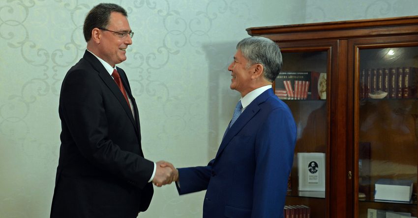 Алмазбек Атамбаев встретился с председателем Национального банка Швейцарии