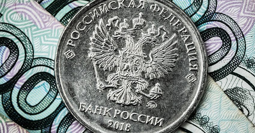 На Моссовете курс рубля вырос на 4%, а в комбанках упал