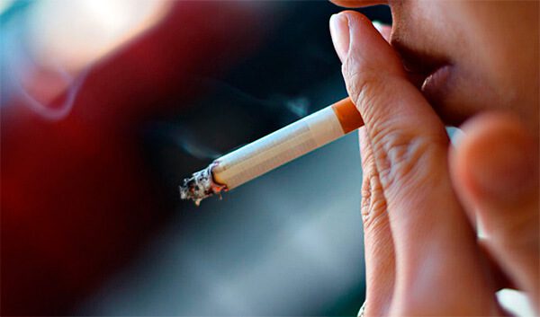 В КР обсуждают создание 100-процентных зон без табачного дыма
