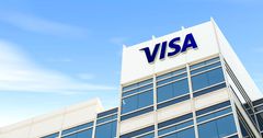Visa ири төлөм компаниясы КР 7 ооруканага жеке коргонуучу каражаттарды тапшырды