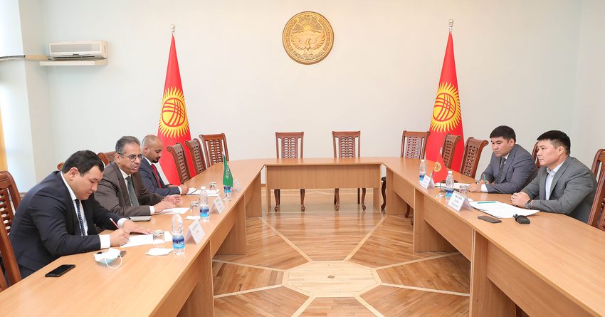 Кыргызстан менен Сауд Аравиясы үзгүлтүксүз аба каттамдарды ачуу боюнча ишин жандандырат