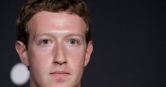 Цукерберга собираются лишить привилегированных акций Facebook