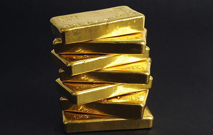 За месяц унция золота НБ КР подорожала почти на $100