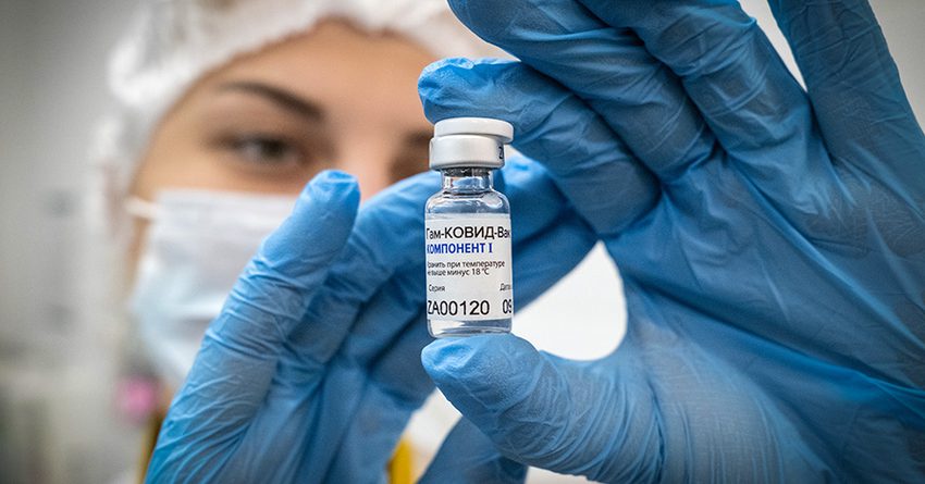 На вакцину для населения от COVID-19 КР в 2021 году потратила 1.5 млрд сомов