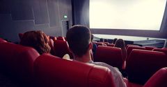 Кинотеатры несут убытки и просят разрешить им работать