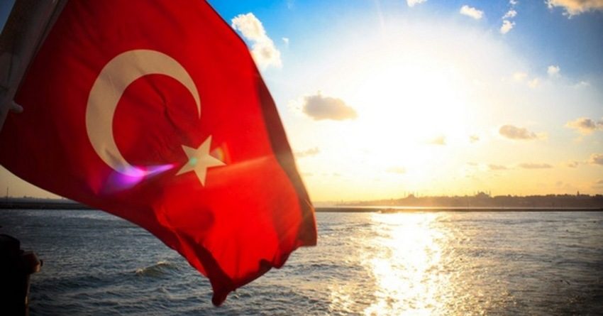 Российские туристы за три дня вернули Турцию в лидеры по продажам путевок