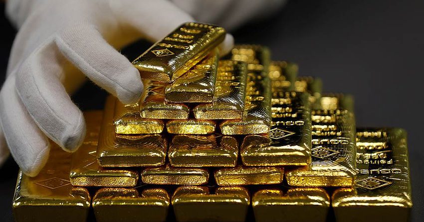 За неделю унция золотого слитка от НБ КР подешевела почти на $40