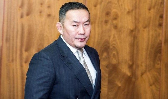 Монголиянын президенти пенсионерлер алган насыяларды кече тургандыгын билдирди