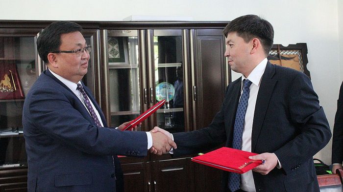Подписано соглашение об условиях работы Узбекско-Кыргызского фонда
