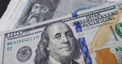 Без интервенций доллар мог бы стоить 300-400 сомов – глава НБ КР