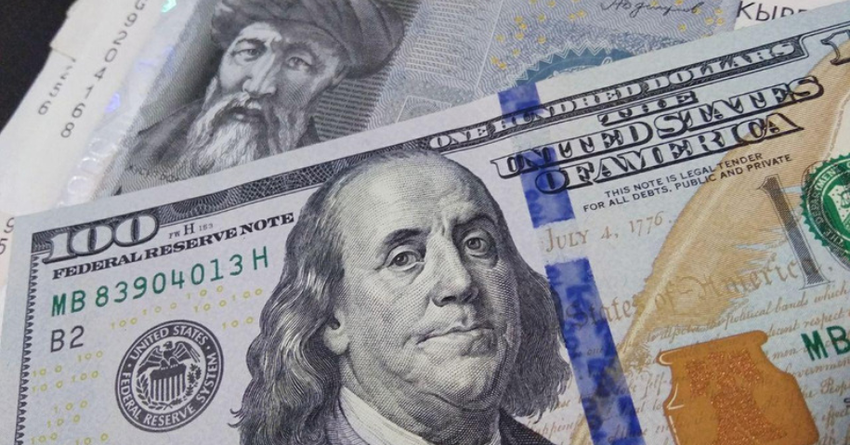 Без интервенций доллар мог бы стоить 300-400 сомов – глава НБ КР
