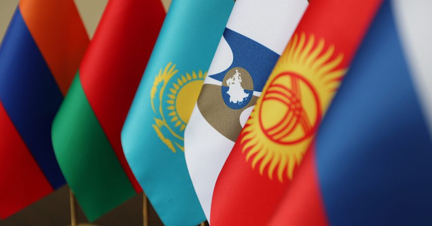 Кыргызстан получил 23.2 млрд сомов пошлин от стран — участниц ЕАЭС