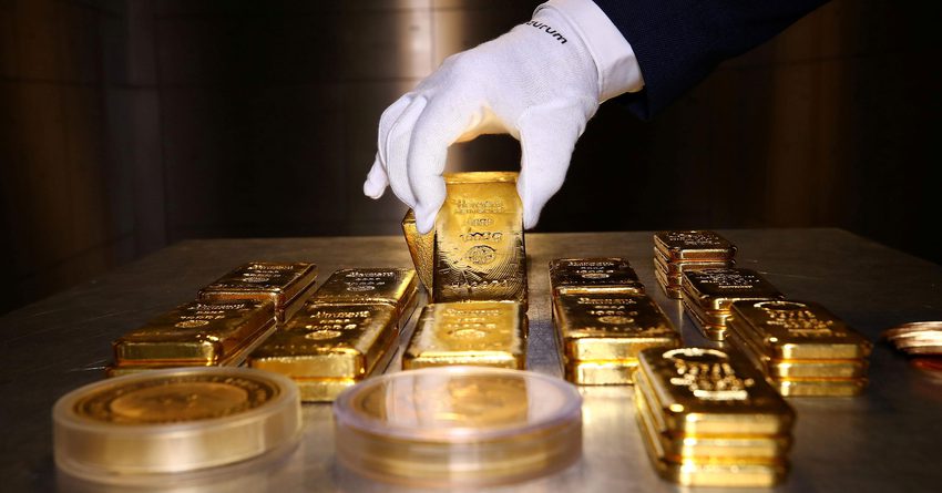 Унция золота Нацбанка Кыргызстана подешевела на $40