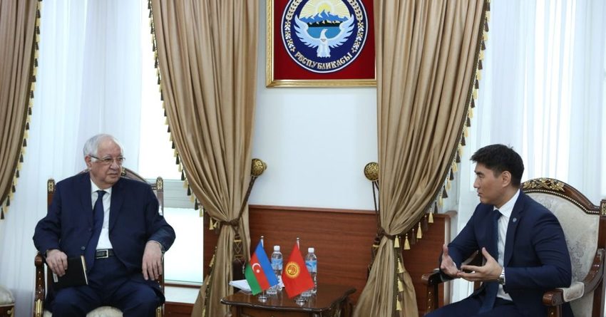 КР и Азербайджан обсудили вопросы сотрудничества