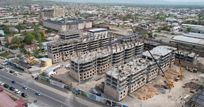 Садыр Жапаров оценил строительство ипотечных домов в Джалал-Абаде