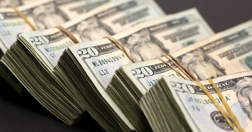 Доллар продолжил расти на межбанковских торгах в Кыргызстане