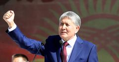 Атамбаев экс-президент макамынан ажырады