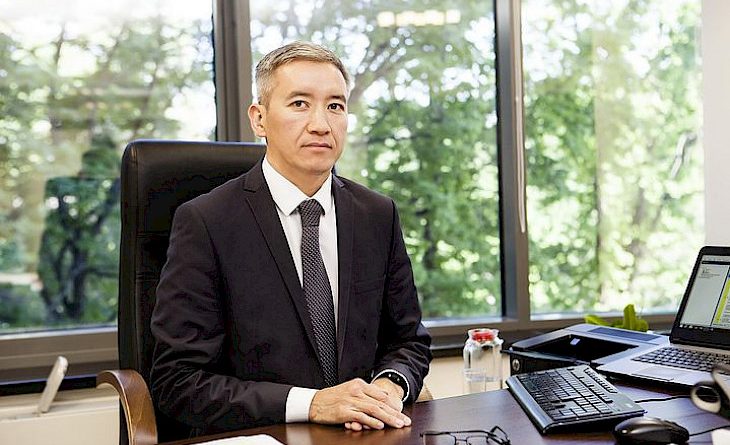 Эркин Асрандиев Кыргызстандын вице-премьер-министри болуп дайындалды