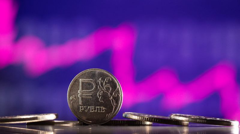 Рубль вырос еще  на 1.33%. Курсы валют на 17 ноября