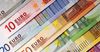Евро просел к сому на 2.43%. Нацбанк обновил курс валют на 29 апреля