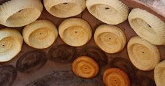 На севере Казахстана обнаружен подпольный цех по выпечке тандырных лепешек