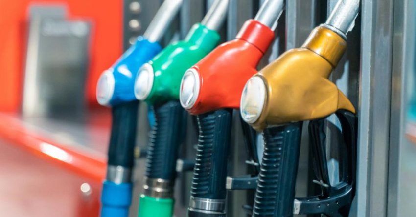 В КР фиксируют снижение цен на бензин, в то время как дизель дорожает