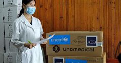 АБР и ЮНИСЕФ доставили в Бишкек партию медоборудования на $200 тысяч