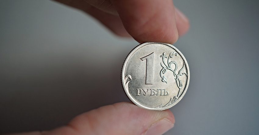 Сом просел к рублю почти на 5%. Курс Нацбанка КР
