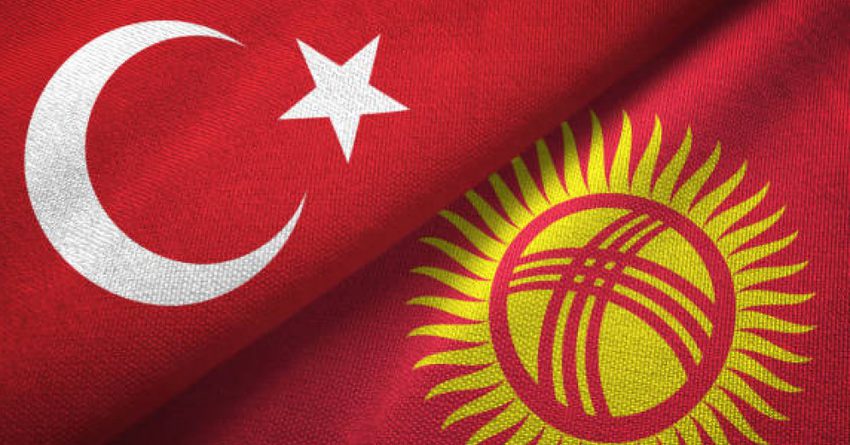 Кыргызстанцы собрали почти 18 млн сомов пострадавшим в Турции