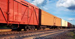Экспорт из Кыргызстана нефтепродуктов железной дорогой снизился на 56.3%