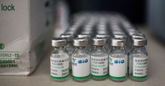 К осени в КР доставят вакцины Sinopharm и Pfizer
