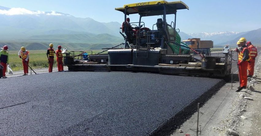 В Кыргызстане хотят ввести сбор на ремонт и содержание дорог