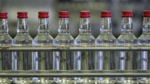 Бишкекте лицензиясыз 978,3 миң сомдук алкоголь тартып алынды