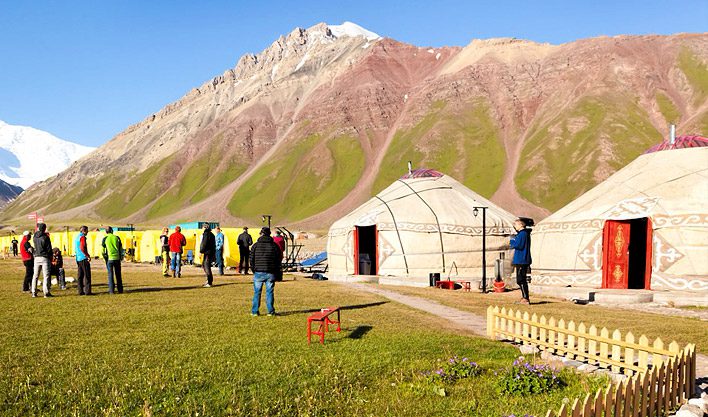 КР выделит 82 млн сомов на поддержку кыргызов из Памира
